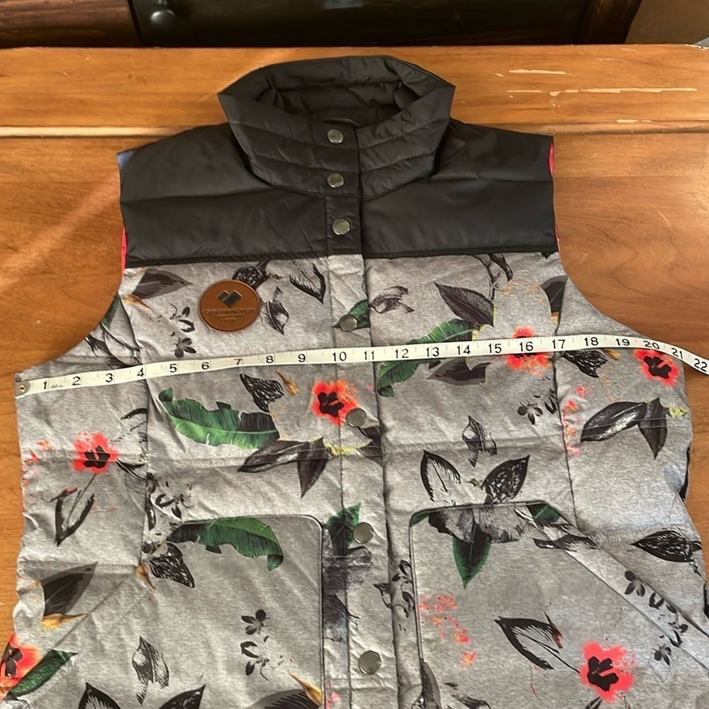 Obermeyer Down Vest Size Large - Picture 11 of 13